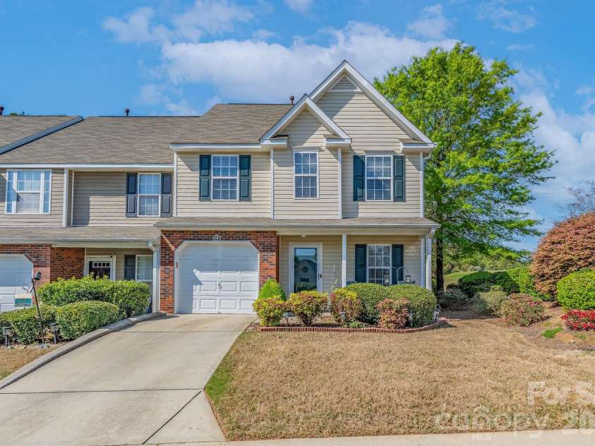 1683 Alpine Ridge Place, Rock Hill, SC 29732.  MLS# CAR4364174, YatesRealty ID 8363. 