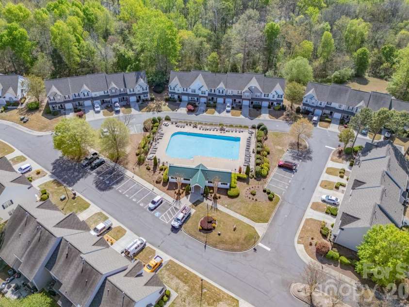 1683 Alpine Ridge Place, Rock Hill, SC 29732.  MLS# CAR4364174, YatesRealty ID 8363. Community Pool - close access