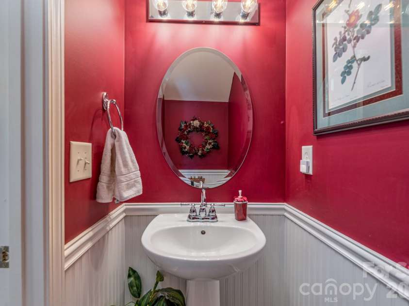 1683 Alpine Ridge Place, Rock Hill, SC 29732.  MLS# CAR4364174, YatesRealty ID 8363. Half-bath on main level