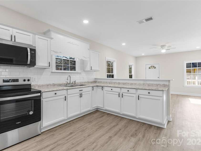 533 3rd Street, Chester, SC 29706.  MLS# CAR4297880, YatesRealty ID 8363. 