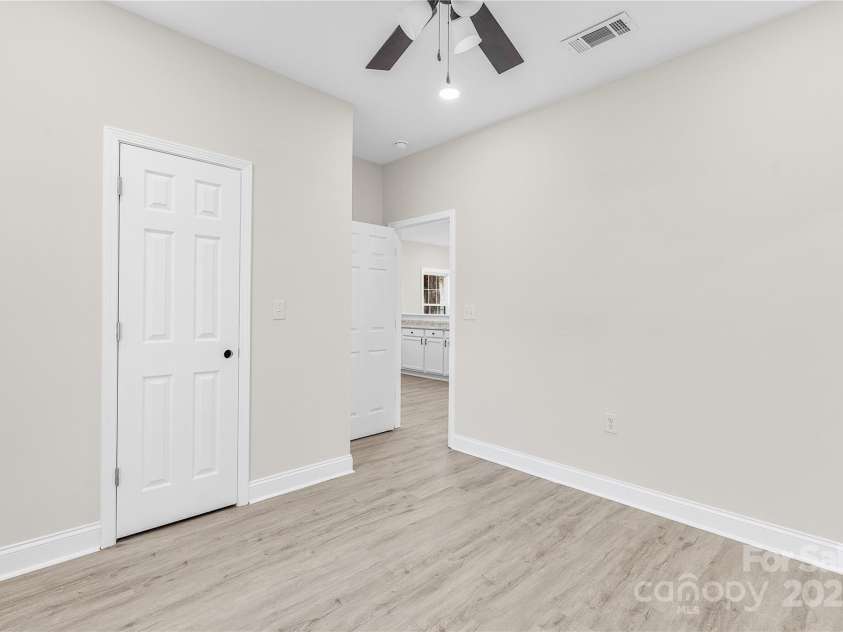 533 3rd Street, Chester, SC 29706.  MLS# CAR4297880, YatesRealty ID 8363. 