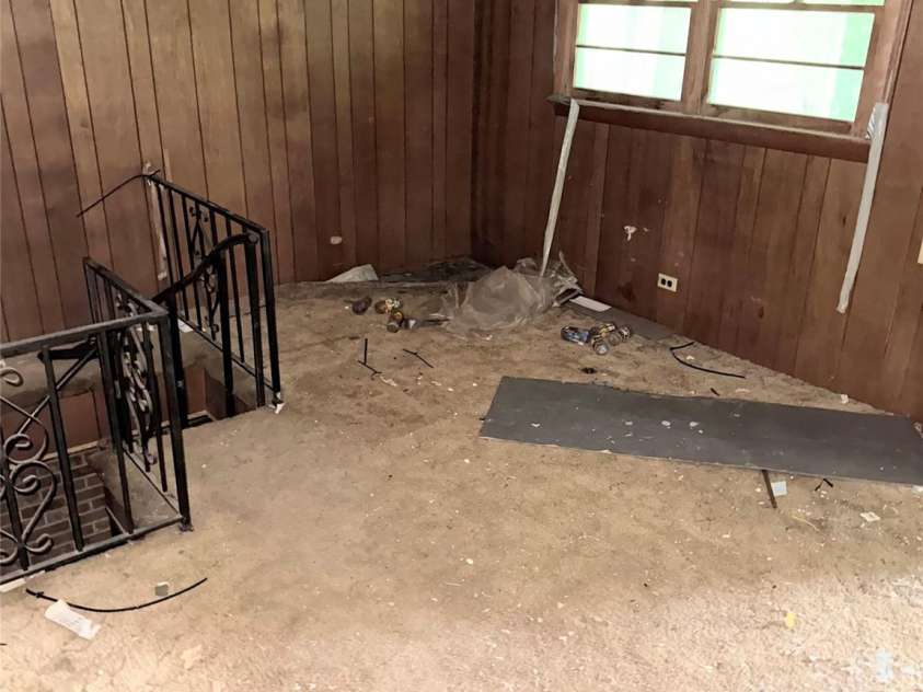 152 Dream Mountain Boulevard, Canton, NC 28716.  MLS# CAR4279458, YatesRealty ID 8364. 