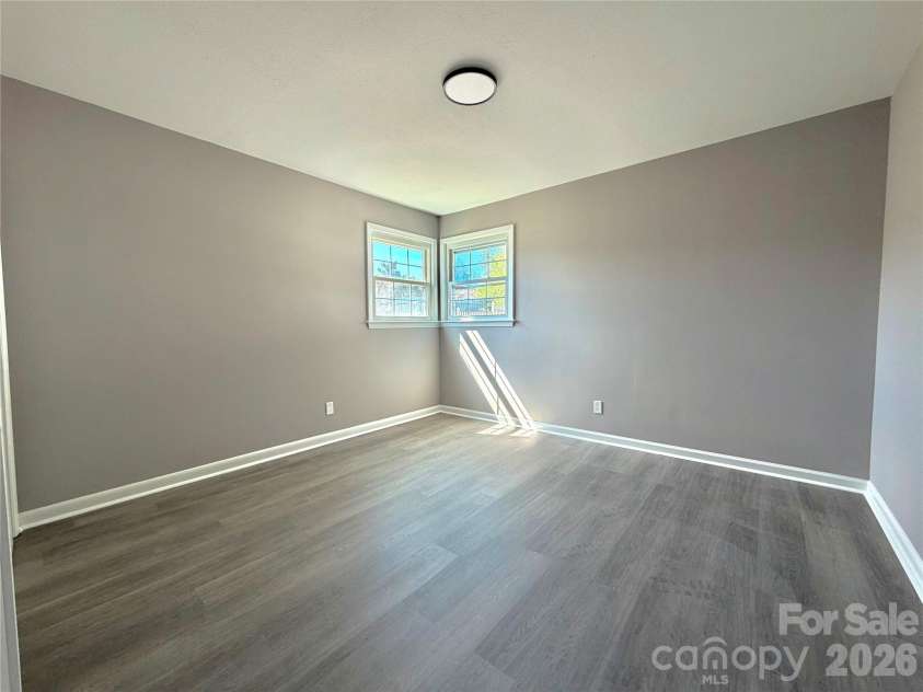 202 WOODWARD Avenue, Morganton, NC 28655.  MLS# CAR4365357, YatesRealty ID 8364. 