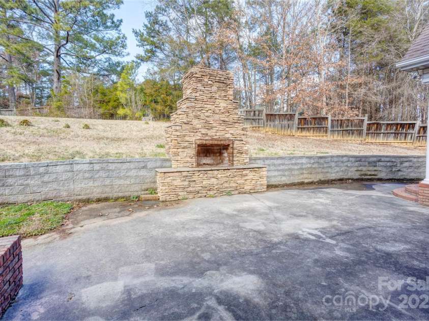 105 Partridge Bluff Drive, Concord, NC 28025.  MLS# CAR4233124, YatesRealty ID 8365. 