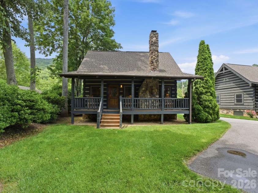 18 Rachels Circle, Maggie Valley, NC 28751.  MLS# CAR4392673, YatesRealty ID 8365. 
