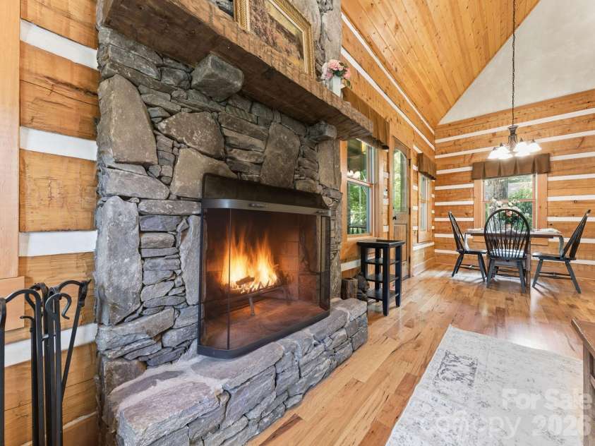 18 Rachels Circle, Maggie Valley, NC 28751.  MLS# CAR4392673, YatesRealty ID 8365. 