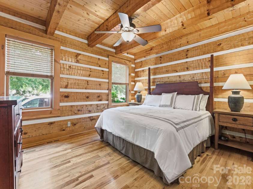 18 Rachels Circle, Maggie Valley, NC 28751.  MLS# CAR4392673, YatesRealty ID 8365. 