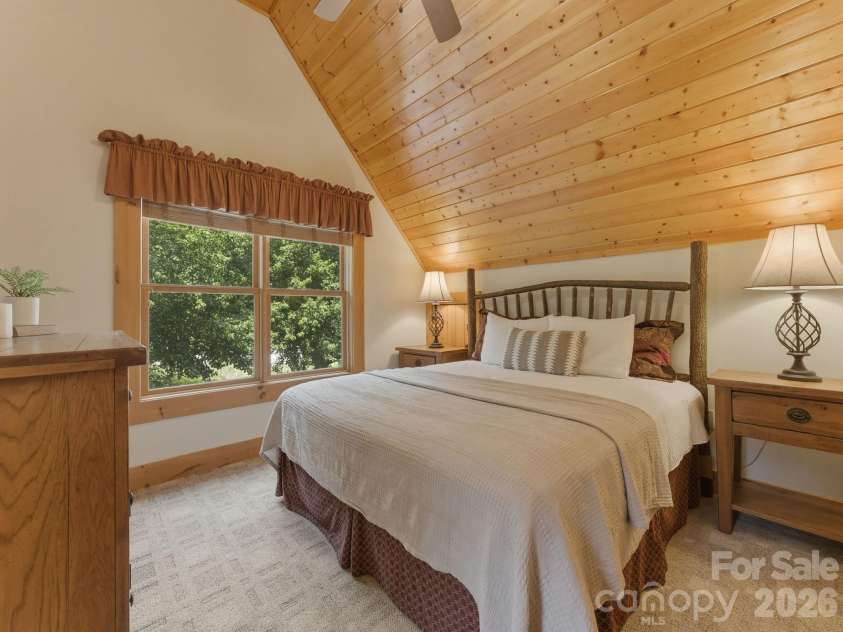 18 Rachels Circle, Maggie Valley, NC 28751.  MLS# CAR4392673, YatesRealty ID 8365. 