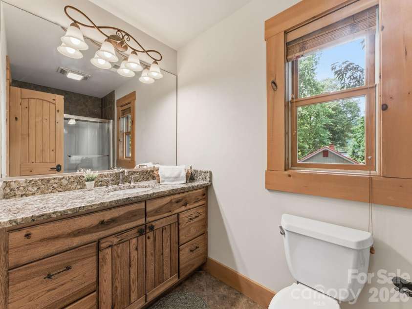 18 Rachels Circle, Maggie Valley, NC 28751.  MLS# CAR4392673, YatesRealty ID 8365. 
