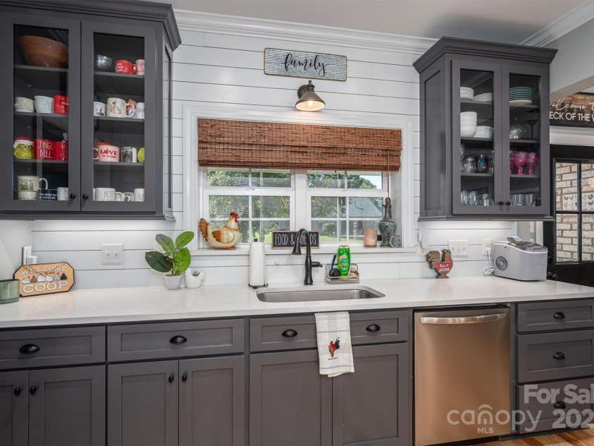 329 Wintergreen Court, Kings Mountain, NC 28086.  MLS# CAR4222336, YatesRealty ID 8366. 