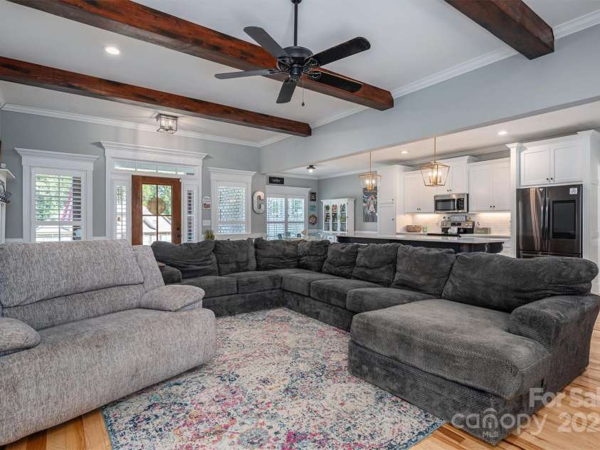 329 Wintergreen Court, Kings Mountain, NC 28086.  MLS# CAR4222336, YatesRealty ID 8366. 