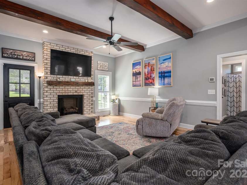 329 Wintergreen Court, Kings Mountain, NC 28086.  MLS# CAR4222336, YatesRealty ID 8366. 