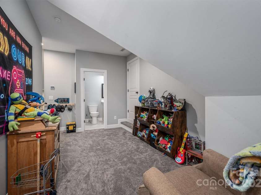 329 Wintergreen Court, Kings Mountain, NC 28086.  MLS# CAR4222336, YatesRealty ID 8366. 