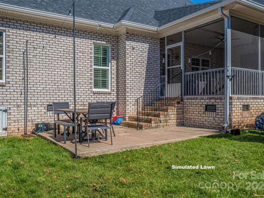 329 Wintergreen Court, Kings Mountain, NC 28086.  MLS# CAR4222336, YatesRealty ID 8366. 