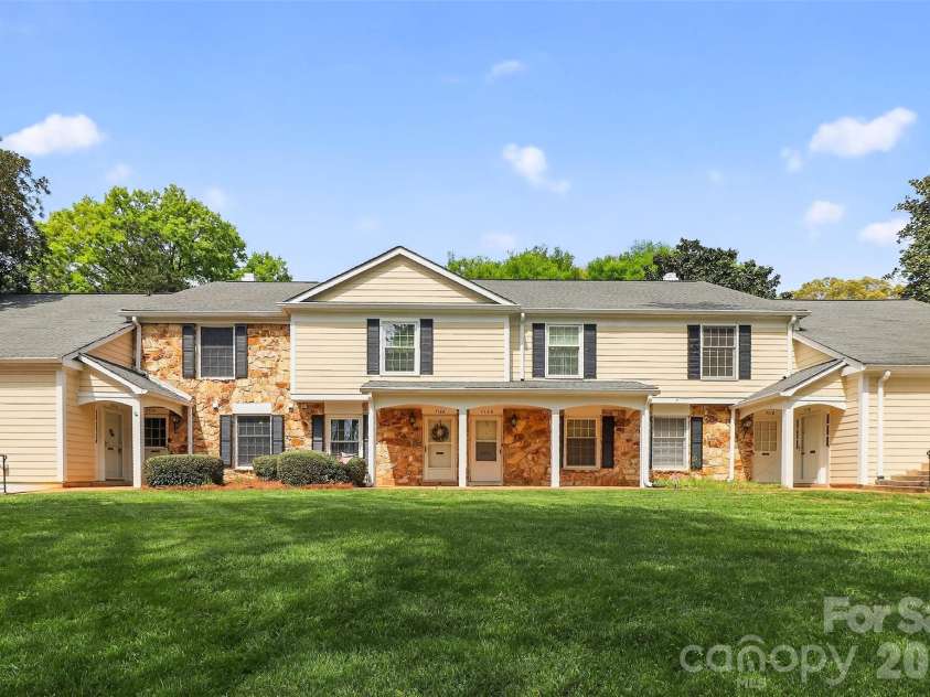 7124 Quail Meadow Lane, Charlotte, NC 28210.  MLS# CAR4360405, YatesRealty ID 8366. 