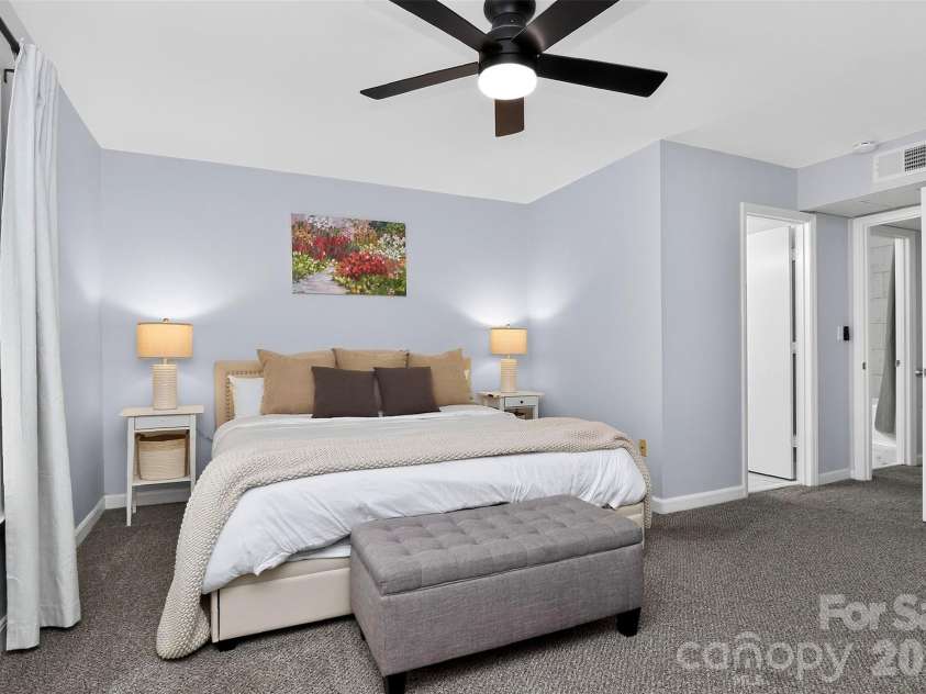 7124 Quail Meadow Lane, Charlotte, NC 28210.  MLS# CAR4360405, YatesRealty ID 8366. 