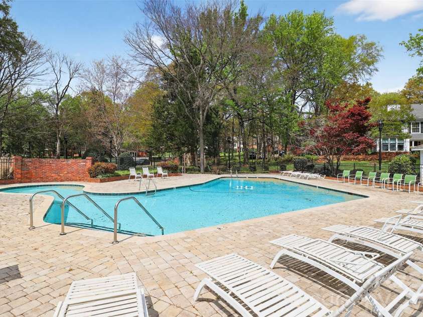 7124 Quail Meadow Lane, Charlotte, NC 28210.  MLS# CAR4360405, YatesRealty ID 8366. 