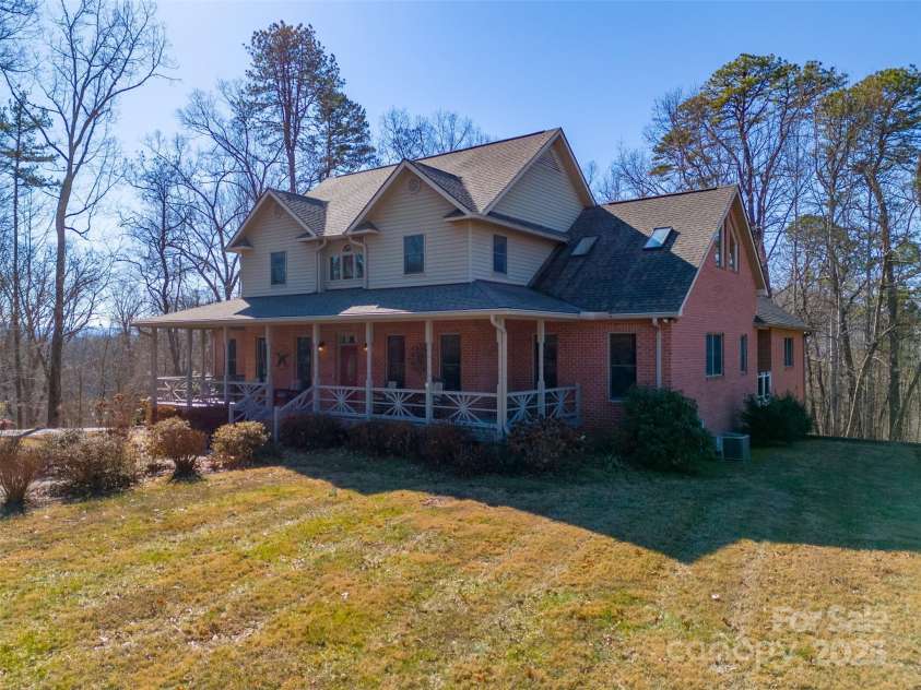 832 Asheville Highway, Sylva, NC 28779.  MLS# CAR4218308, YatesRealty ID 8367. 