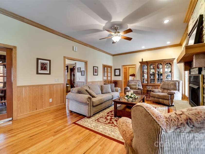 832 Asheville Highway, Sylva, NC 28779.  MLS# CAR4218308, YatesRealty ID 8367. 