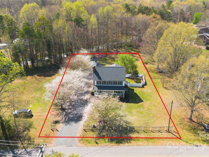 10619 Arlington Church Road, Mint Hill, NC 28227.  MLS# CAR4237945, YatesRealty ID 8368. 