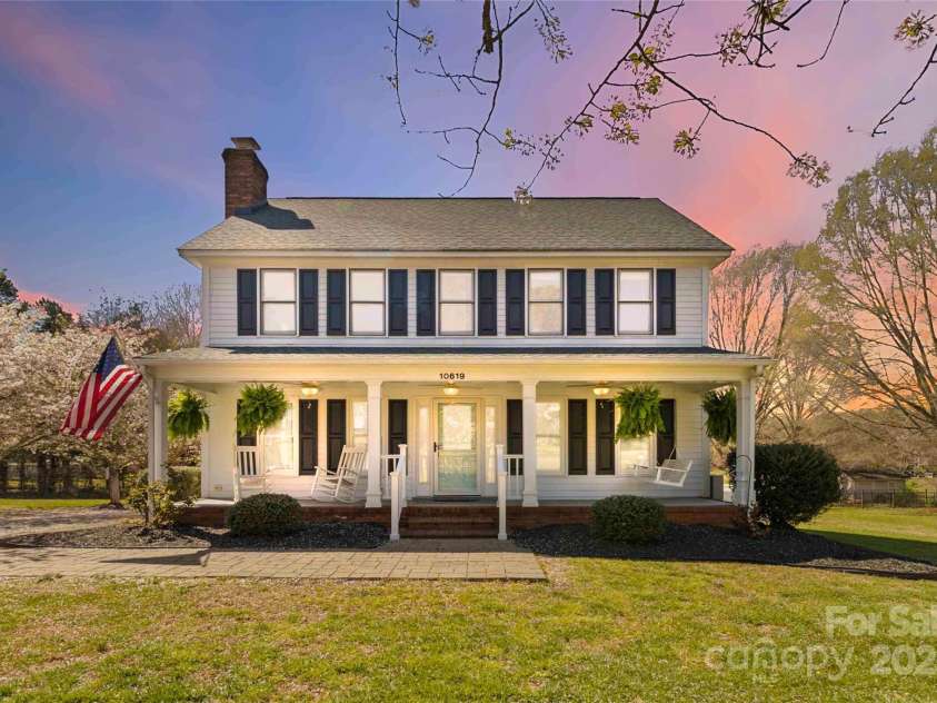 10619 Arlington Church Road, Mint Hill, NC 28227.  MLS# CAR4237945, YatesRealty ID 8368. Welcome to 10619 Arlington Church Rd!