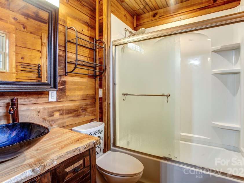 1505 Ridge Avenue, Kannapolis, NC 28083.  MLS# CAR4217290, YatesRealty ID 8369. 