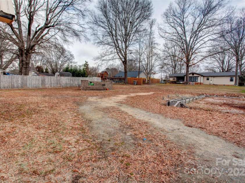1505 Ridge Avenue, Kannapolis, NC 28083.  MLS# CAR4217290, YatesRealty ID 8369. 