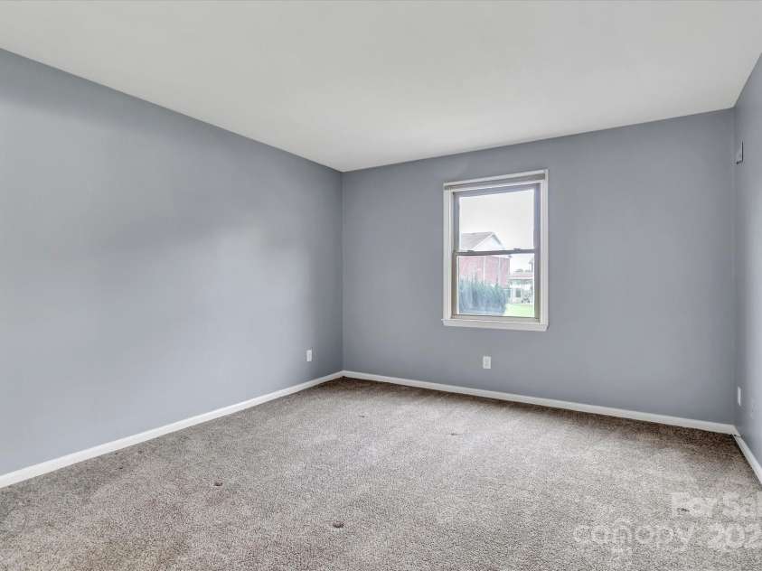 2116 Main Street, Kannapolis, NC 28081.  MLS# CAR4277486, YatesRealty ID 837. 