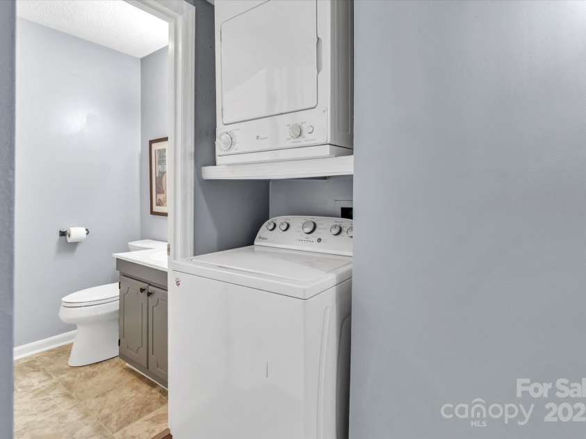 2116 Main Street, Kannapolis, NC 28081.  MLS# CAR4277486, YatesRealty ID 837. 