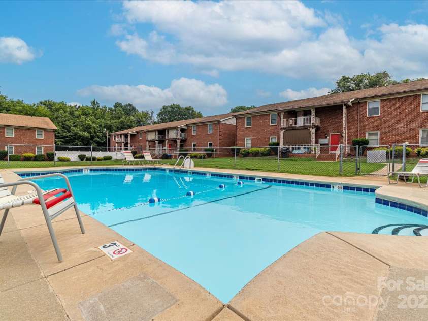 2116 Main Street, Kannapolis, NC 28081.  MLS# CAR4277486, YatesRealty ID 837. 