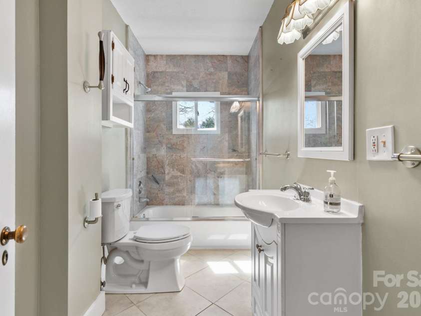 832 Sand Hill Road, Asheville, NC 28806.  MLS# CAR4363244, YatesRealty ID 8370. 