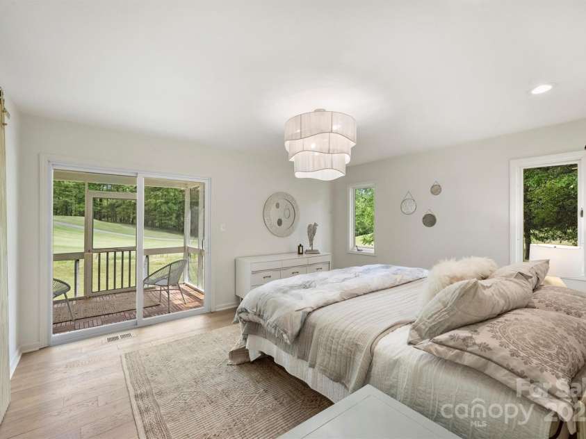 8501 Raintree Lane, Charlotte, NC 28277.  MLS# CAR4250339, YatesRealty ID 8372. 