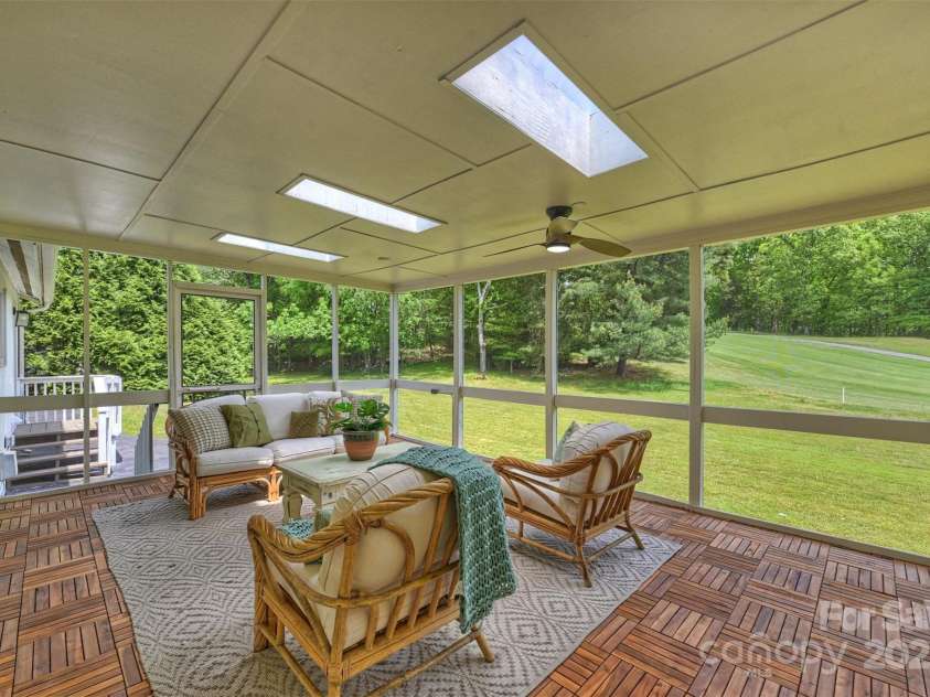 8501 Raintree Lane, Charlotte, NC 28277.  MLS# CAR4250339, YatesRealty ID 8372. 