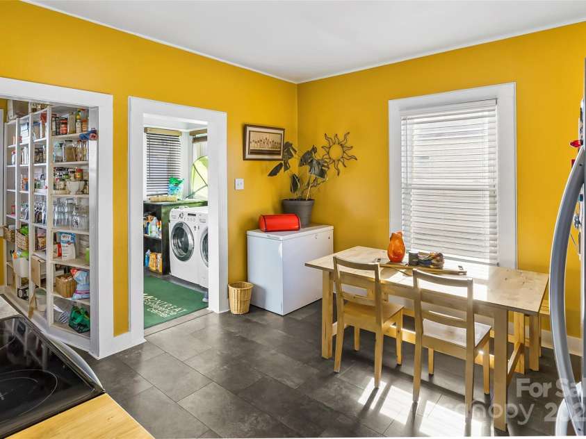 114 Edwards Avenue, Swannanoa, NC 28778.  MLS# CAR4217104, YatesRealty ID 8375. 