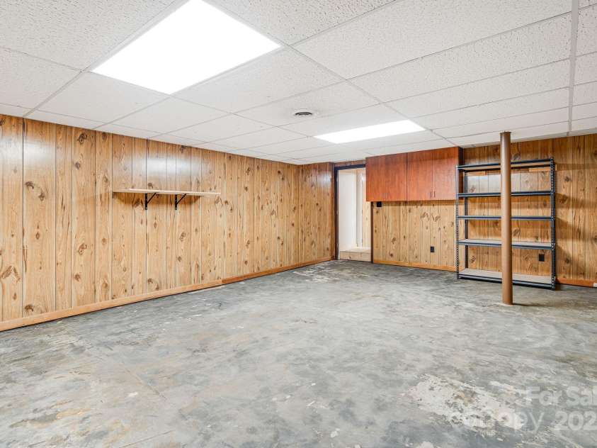 33 Haly Ho Drive, Candler, NC 28715.  MLS# CAR4248369, YatesRealty ID 8376. 