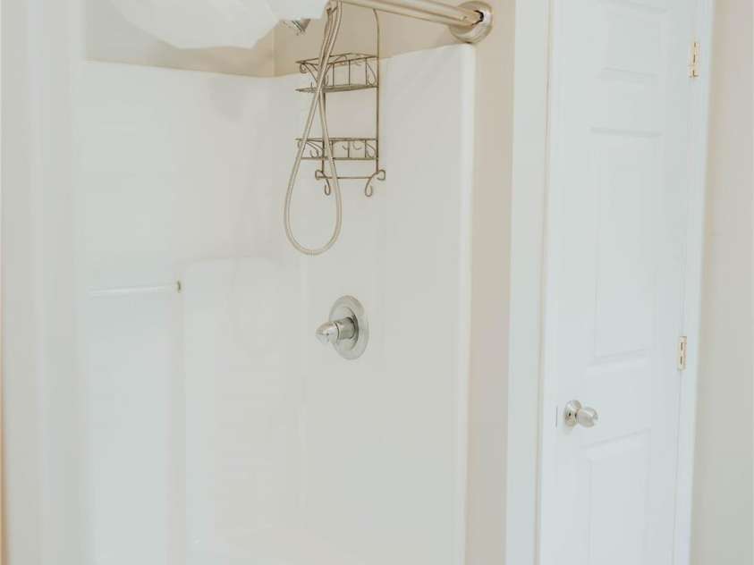 115 Grindstaff Road, Bakersville, NC 28705.  MLS# CAR4199557, YatesRealty ID 8377. Primary Bathroom