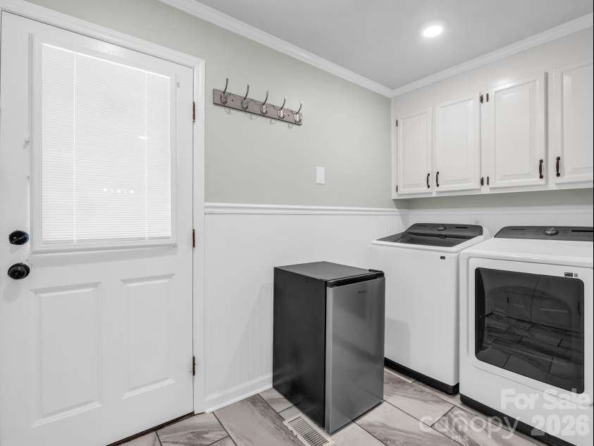 102 Knoll Court, Belmont, NC 28012.  MLS# CAR4365314, YatesRealty ID 8378. 