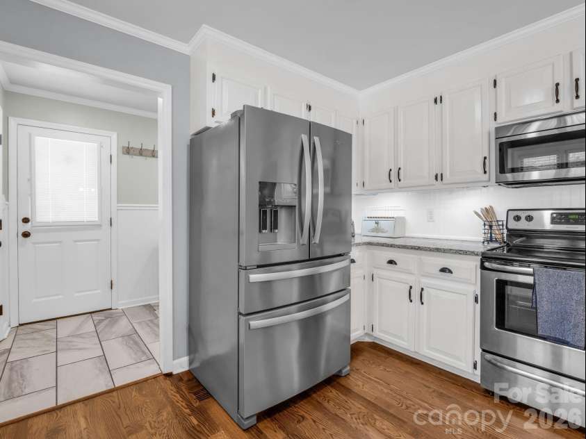102 Knoll Court, Belmont, NC 28012.  MLS# CAR4365314, YatesRealty ID 8378. 