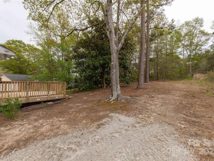 2220 Ross Cauthen Road, Lancaster, SC 29720.  MLS# CAR4239540, YatesRealty ID 8378. 