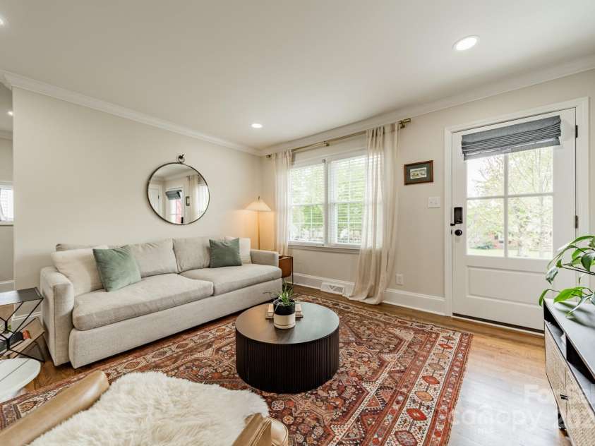 6339 Montpelier Road, Charlotte, NC 28210.  MLS# CAR4246781, YatesRealty ID 8379. 