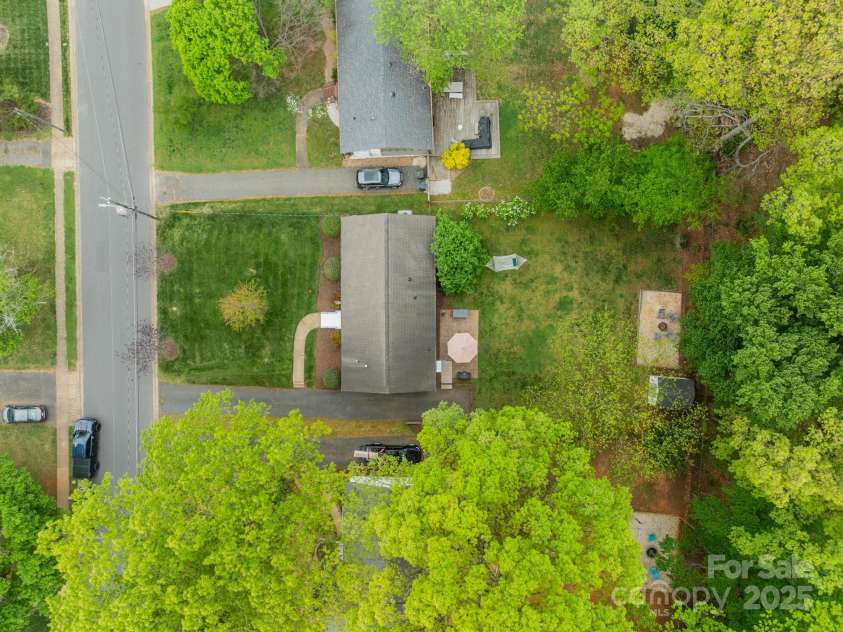 6339 Montpelier Road, Charlotte, NC 28210.  MLS# CAR4246781, YatesRealty ID 8379. 
