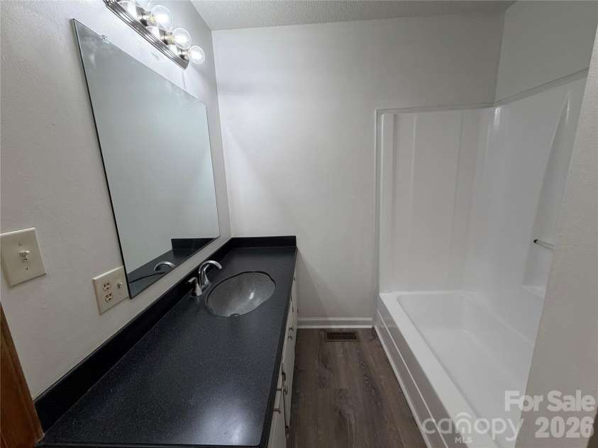 424 Holland Drive, Statesville, NC 28677.  MLS# CAR4335515, YatesRealty ID 838. Secondary Bathroom