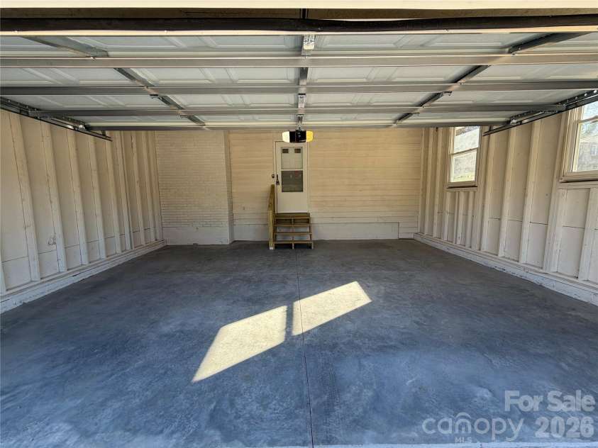 424 Holland Drive, Statesville, NC 28677.  MLS# CAR4335515, YatesRealty ID 838. Two Car Garage 