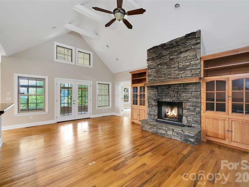 16 Uloque Court, Brevard, NC 28712.  MLS# CAR4364587, YatesRealty ID 8380. 