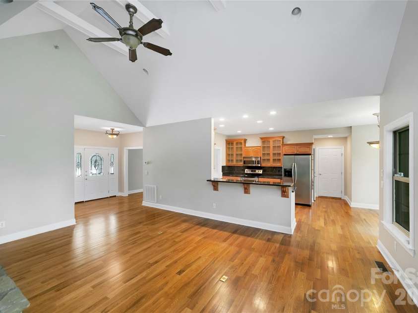 16 Uloque Court, Brevard, NC 28712.  MLS# CAR4364587, YatesRealty ID 8380. 