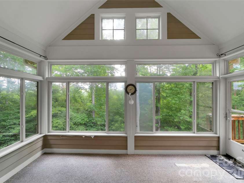 16 Uloque Court, Brevard, NC 28712.  MLS# CAR4364587, YatesRealty ID 8380. 