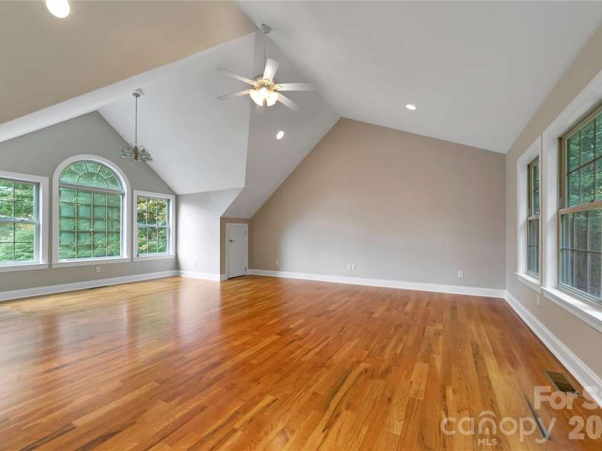 16 Uloque Court, Brevard, NC 28712.  MLS# CAR4364587, YatesRealty ID 8380. 