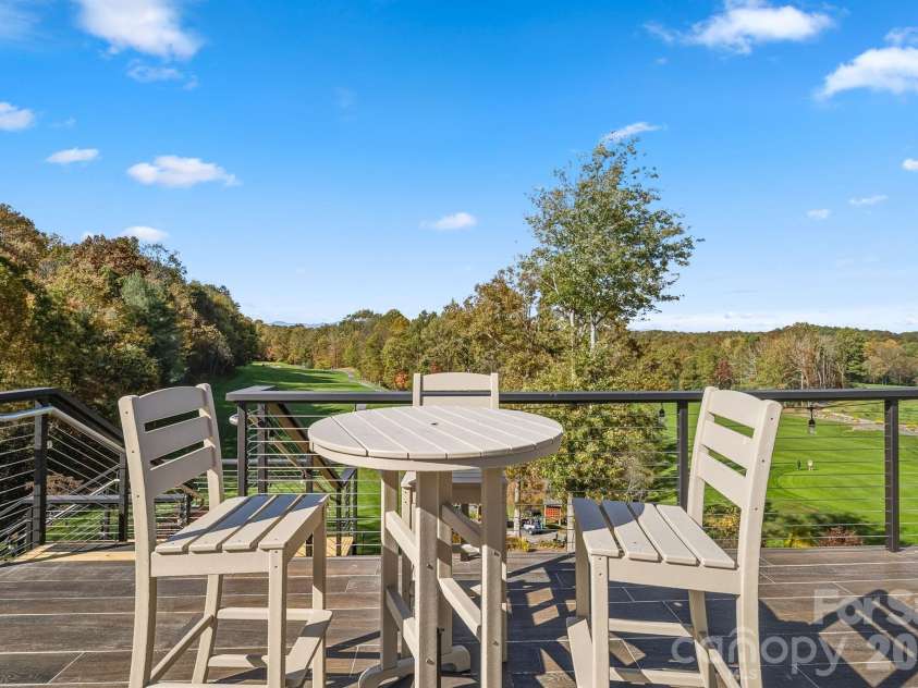 16 Uloque Court, Brevard, NC 28712.  MLS# CAR4364587, YatesRealty ID 8380. 