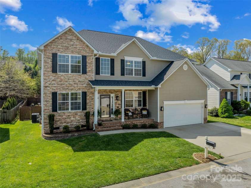 3 Holmes Lane, Arden, NC 28704.  MLS# CAR4251278, YatesRealty ID 8380. 