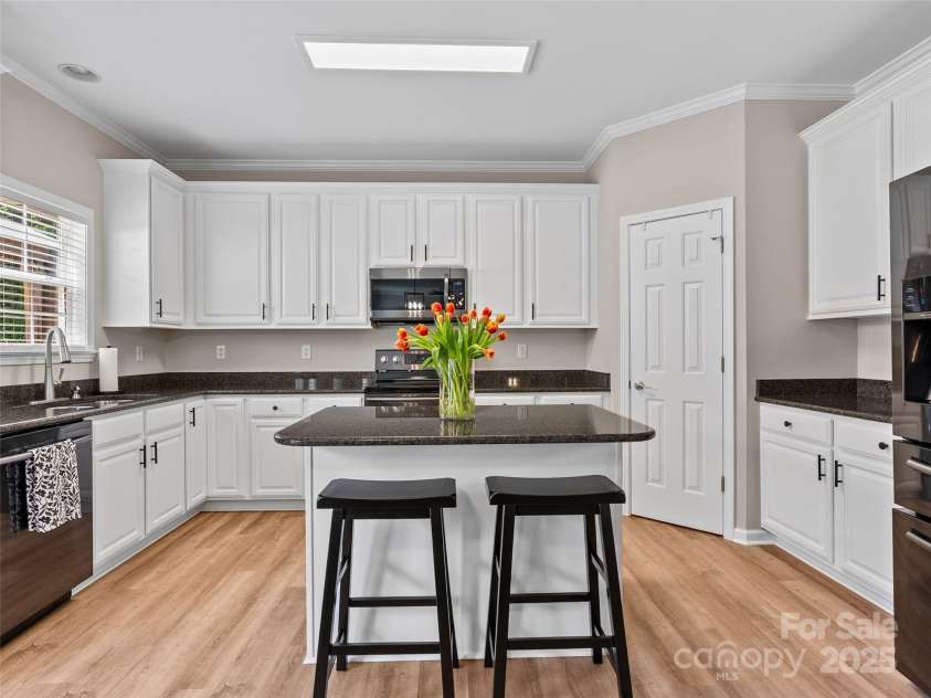 3 Holmes Lane, Arden, NC 28704.  MLS# CAR4251278, YatesRealty ID 8380. 